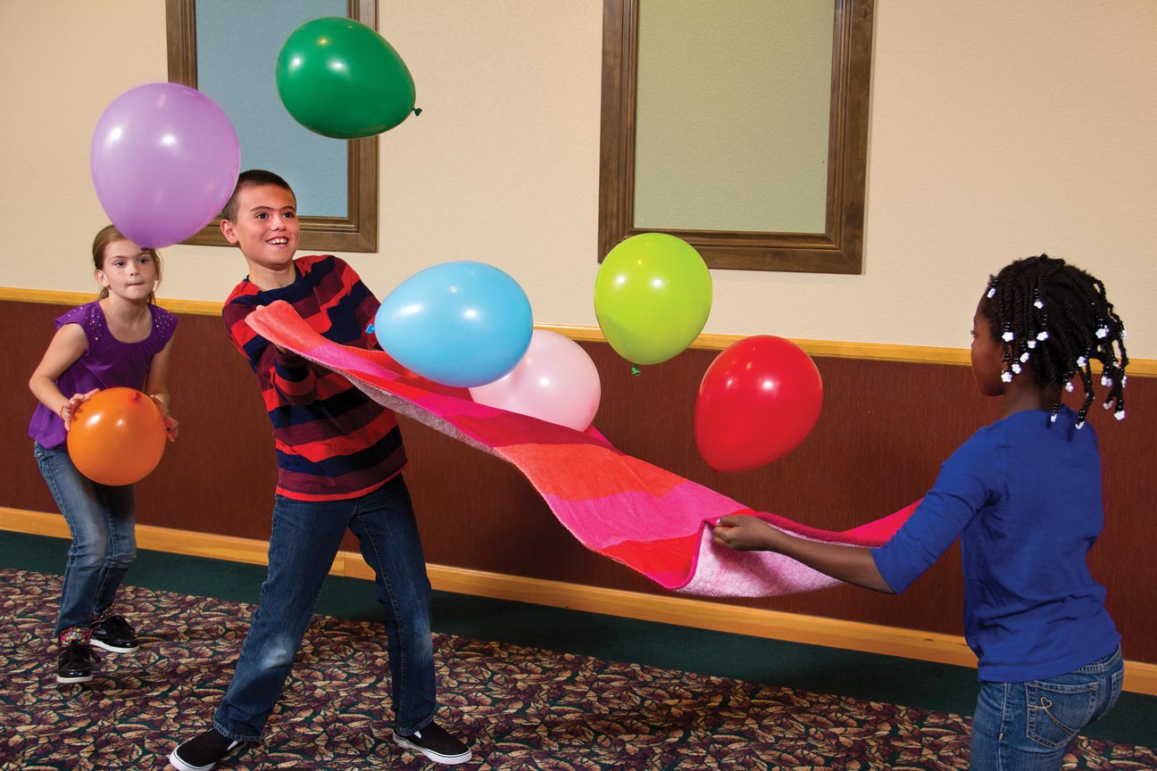Kreative Schatzsuche als Indoor Spiele Kindergeburtstag Idee