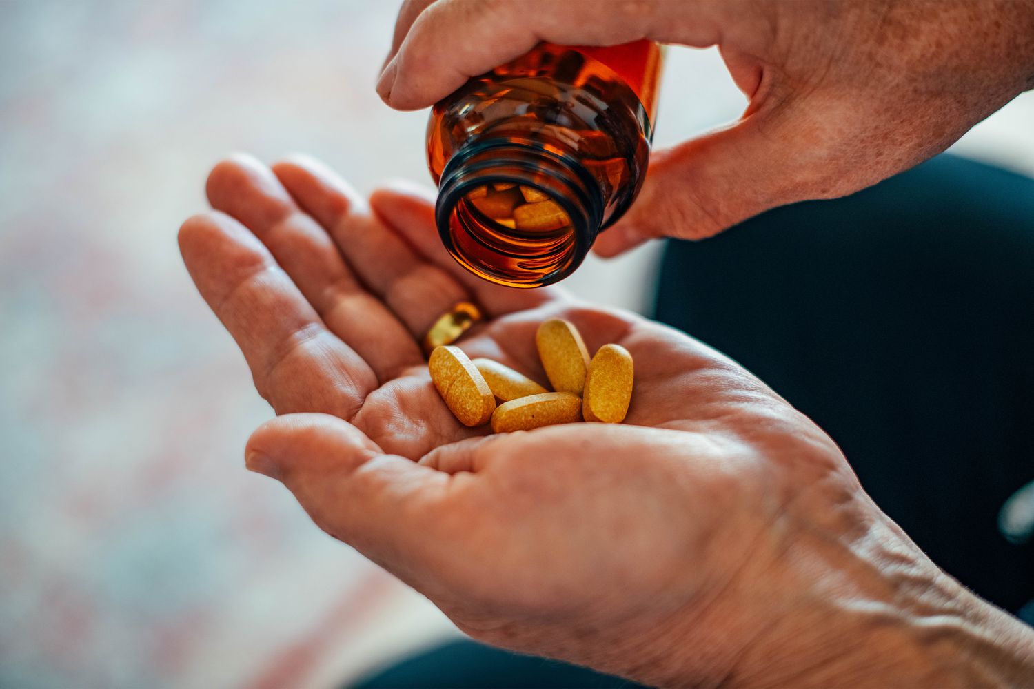 Peptide mit Anabolika bei Fitnesshaus24 Bestellen