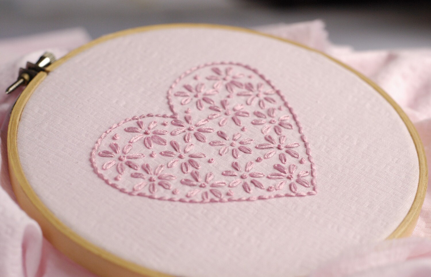 Christmas Machine Embroidery Designs to Use for Personalized Gifts and Décor